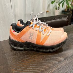 On cloud Orange / salmon running shoes women 7.5